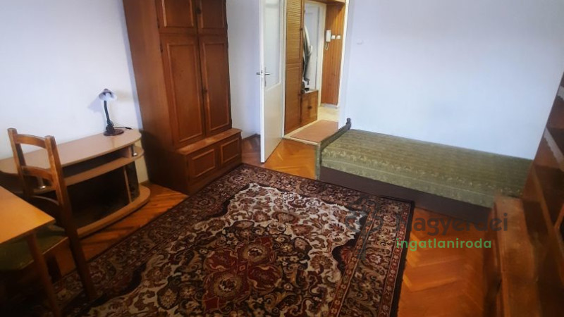 Debrecen, Nagyerdő, Lakás, tégla lakás  