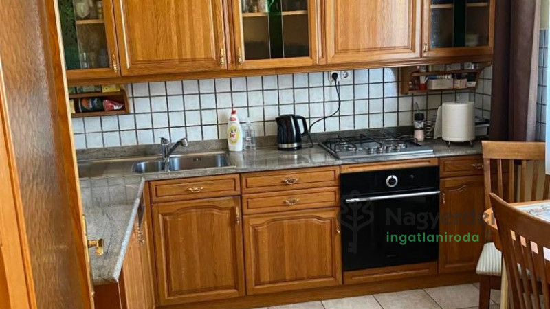 Debrecen, Köntöskert, Ház, ikerház  