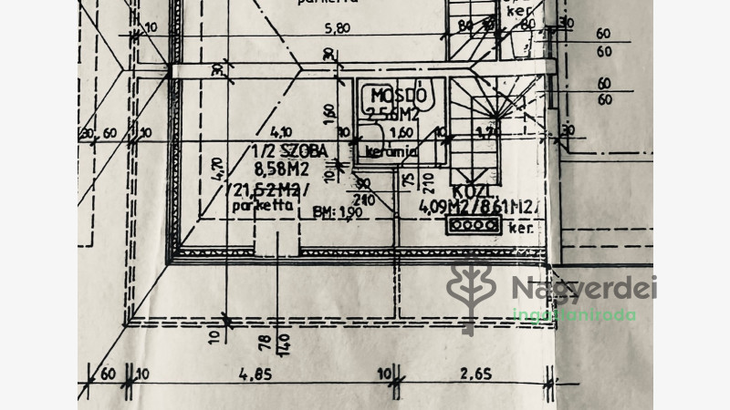 Debrecen, Postakert, Lakás, tégla lakás  