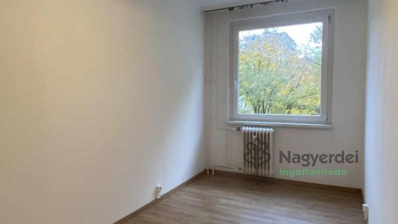 Debrecen, Vénkert, Lakás, panel lakás  
