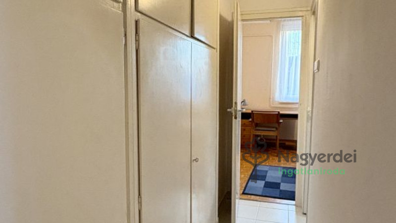 Debrecen, Sestakert, Lakás, tégla lakás  