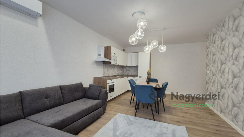 Debrecen, Hatvan utcai kert, Lakás, tégla lakás  