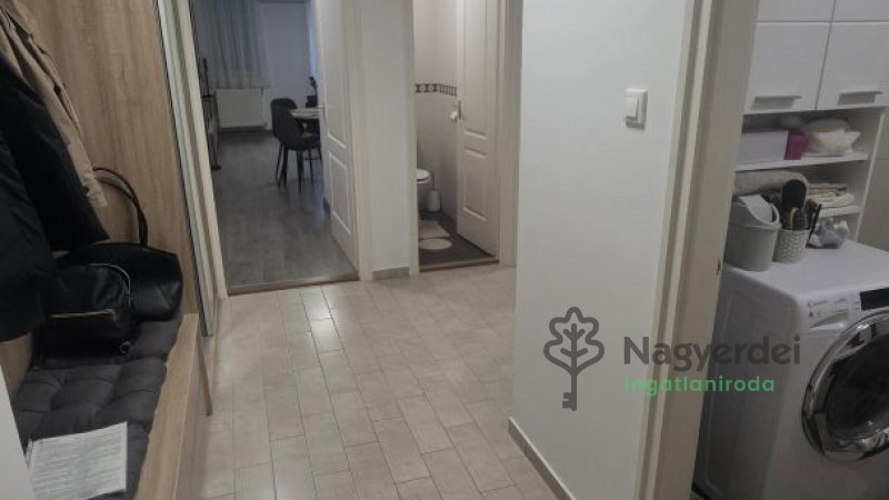 Debrecen, Hatvan utcai kert, Lakás, tégla lakás  