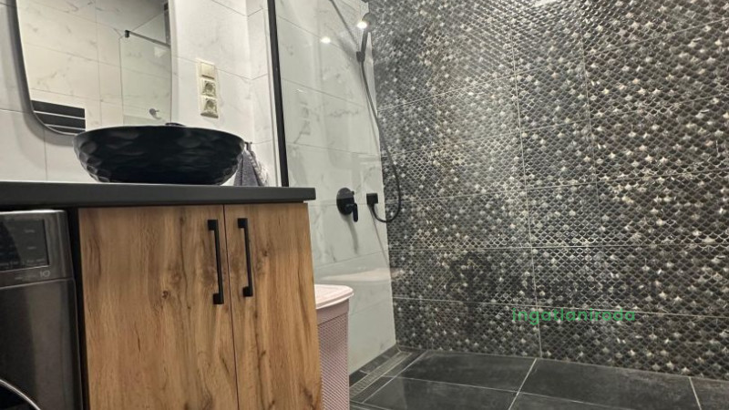 Debrecen, Urrétje, Lakás, tégla lakás  