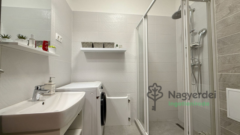 Debrecen, Belváros, Lakás, tégla lakás  