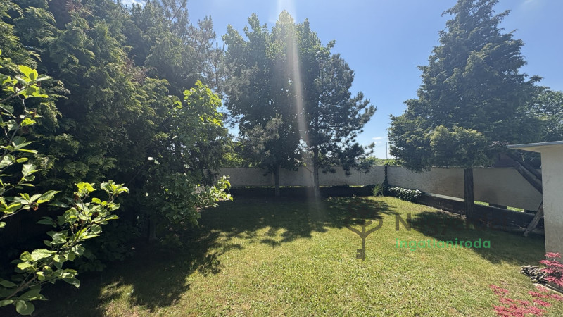 Debrecen, Fészek lakópark, Ház, ikerház  