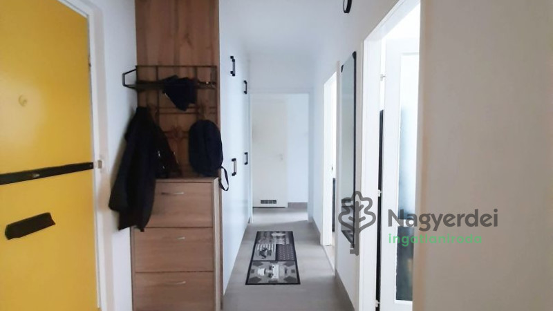 Debrecen, Újkert, Lakás, panel lakás  