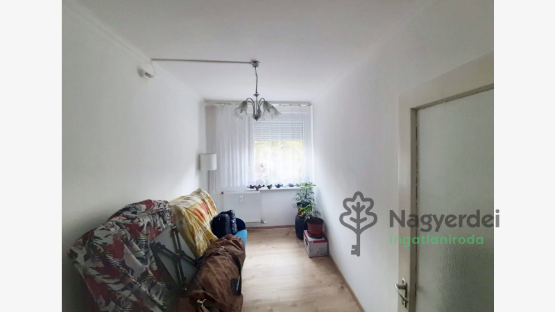 Debrecen, Újkert, Lakás, panel lakás  