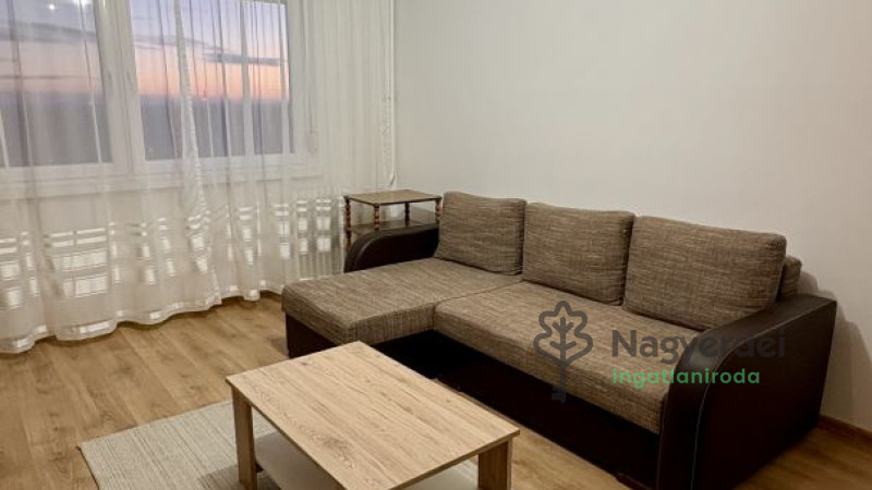 Debrecen, Fényesudvar, Lakás, panel lakás  