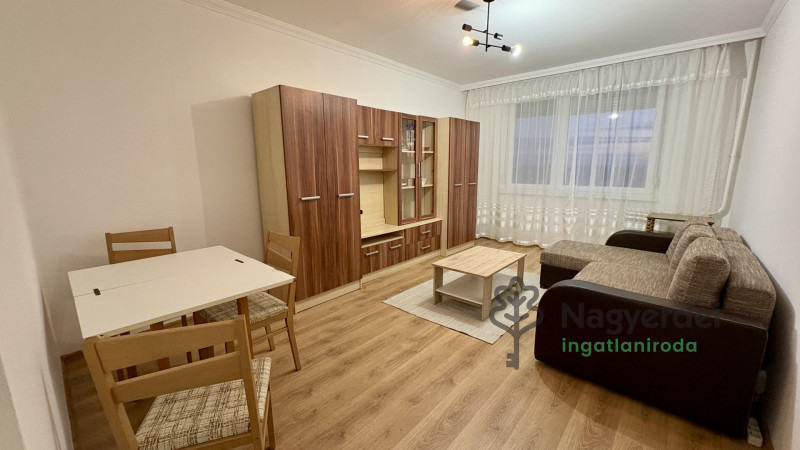 Debrecen, Fényesudvar, Lakás, panel lakás  