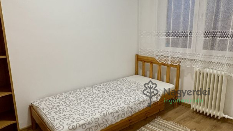 Debrecen, Fényesudvar, Lakás, panel lakás  