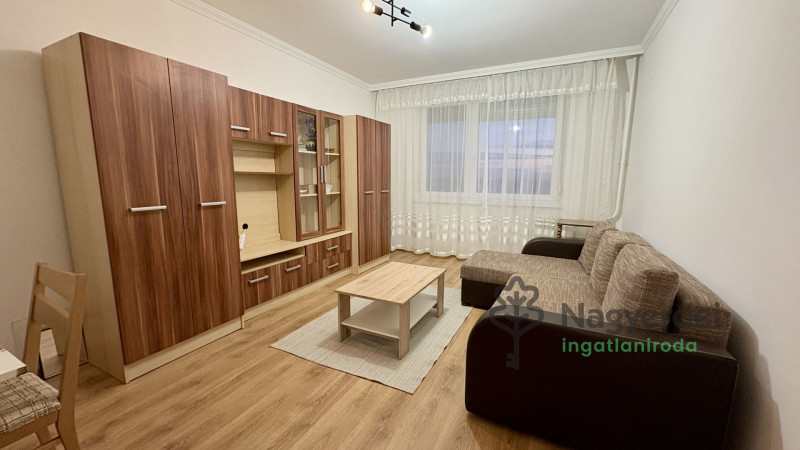 Debrecen, Fényesudvar, Lakás, panel lakás  