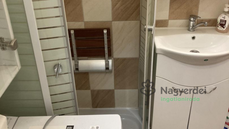 Debrecen, Újkert, Lakás, panel lakás  