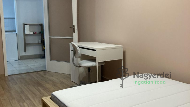 Debrecen, Újkert, Lakás, panel lakás  