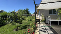 Mikepércs, Ház, ikerház  