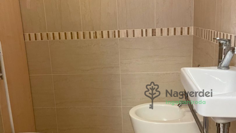 Debrecen, Belváros, Lakás, tégla lakás  