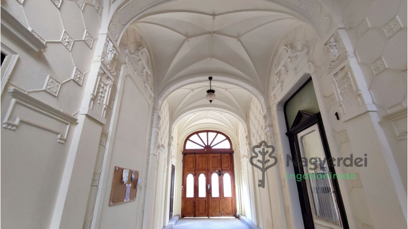 Debrecen, Belváros, Lakás, tégla lakás  