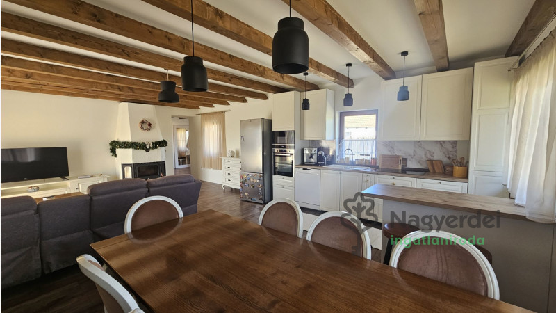 Debrecen, Haláp, Ház, családi ház  