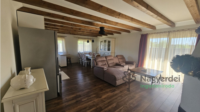 Debrecen, Haláp, Ház, családi ház  