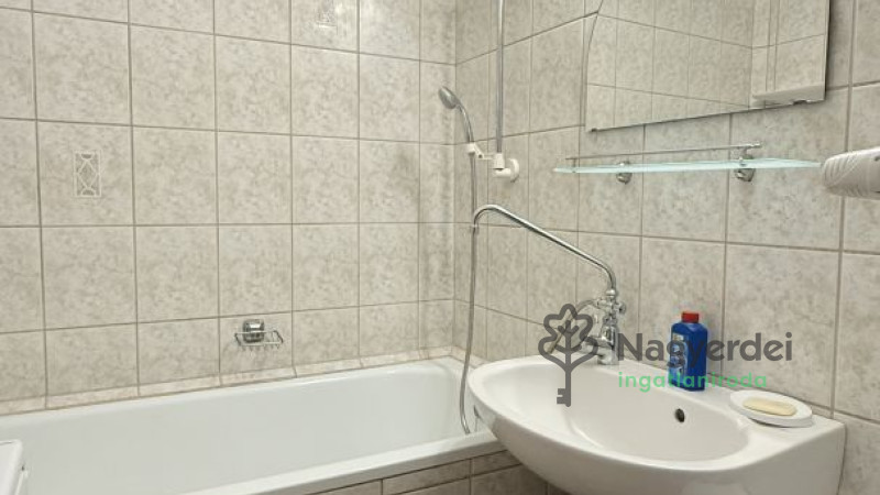 Debrecen, Sestakert, Lakás, tégla lakás  