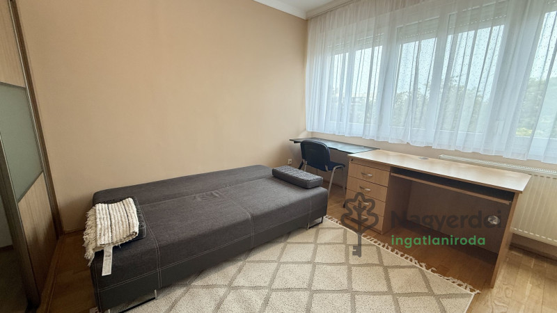 Debrecen, Sestakert, Lakás, tégla lakás  