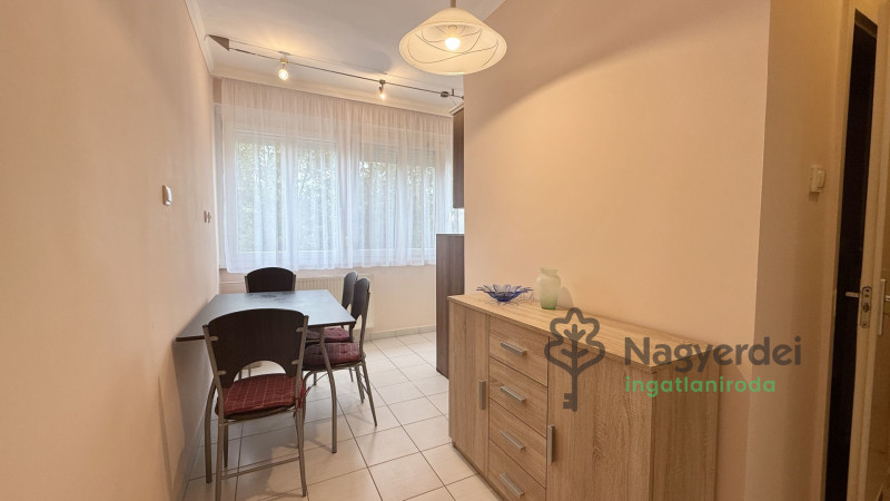 Debrecen, Sestakert, Lakás, tégla lakás  