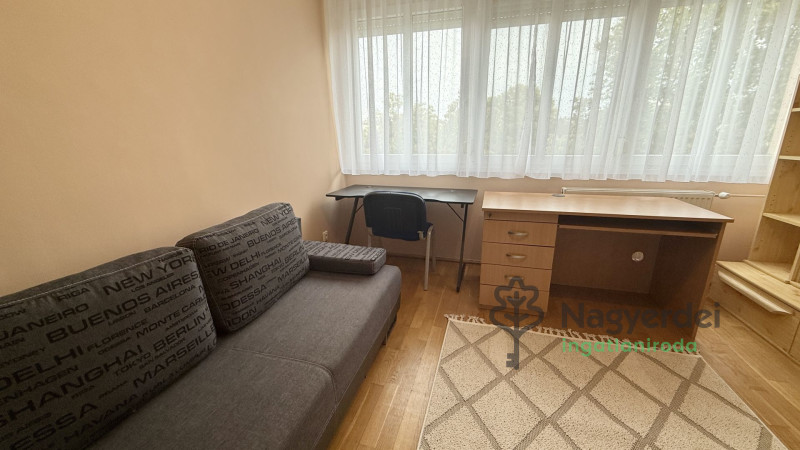 Debrecen, Sestakert, Lakás, tégla lakás  