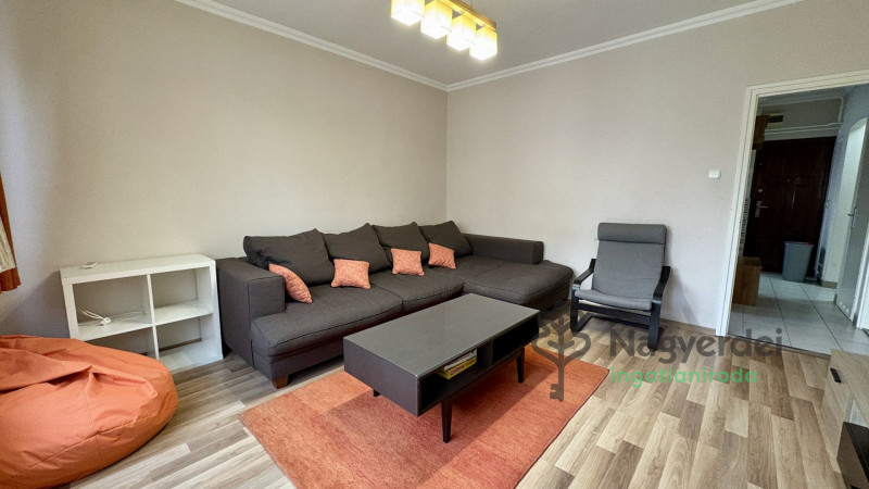 Debrecen, Sestakert, Lakás, tégla lakás  
