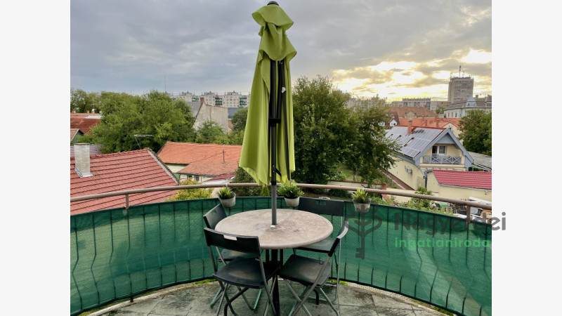 Debrecen, Belváros, Lakás, tégla lakás  