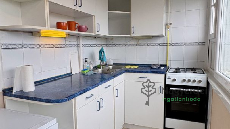 Debrecen, Sestakert, Lakás, panel lakás  