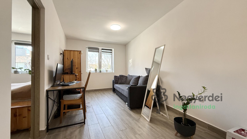 Hajdúszoboszló, Lakás, tégla lakás  