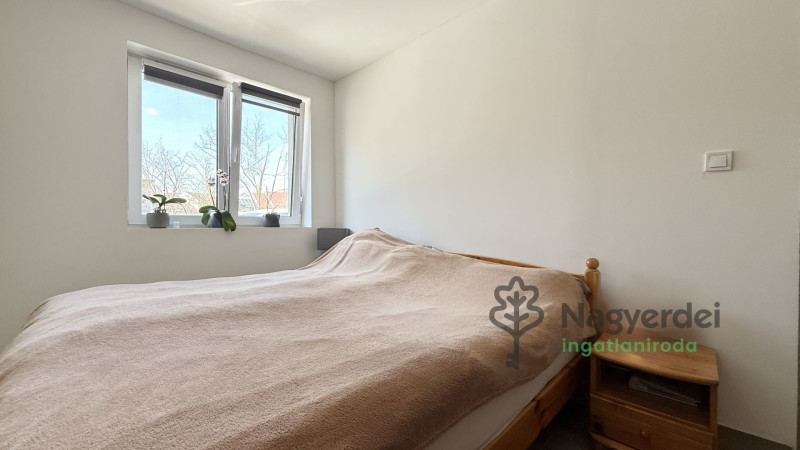 Hajdúszoboszló, Lakás, tégla lakás  