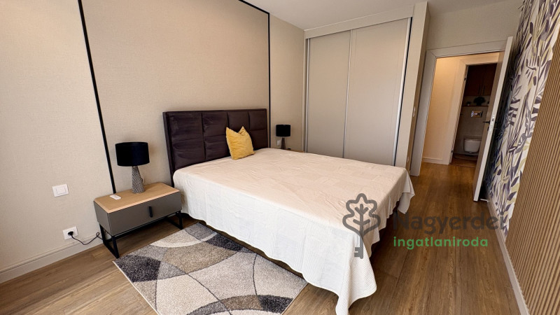 Debrecen, Csigekert, Lakás, tégla lakás  