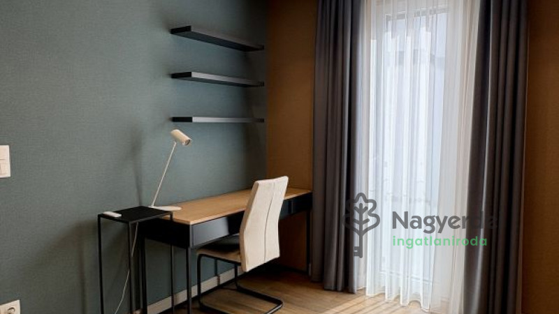 Debrecen, Csigekert, Lakás, tégla lakás  