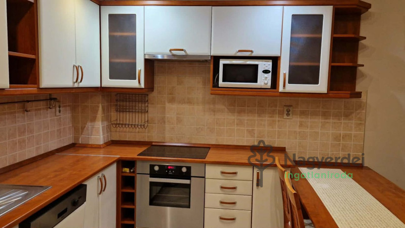 Debrecen, Belváros, Lakás, tégla lakás  