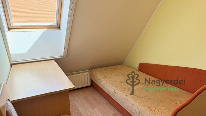 Debrecen, Péterfia, Lakás, tégla lakás  