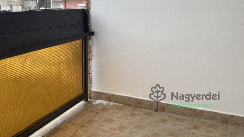 Debrecen, Egyetemváros, Lakás, tégla lakás  