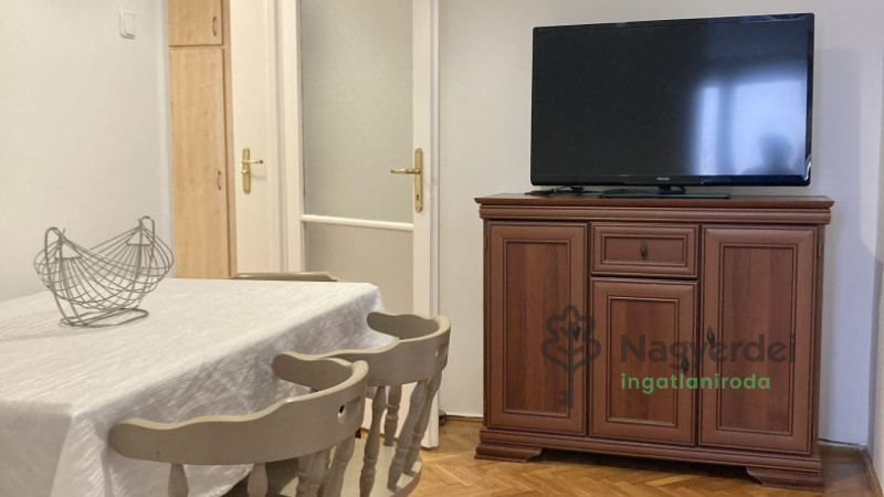 Debrecen, Egyetemváros, Lakás, tégla lakás  