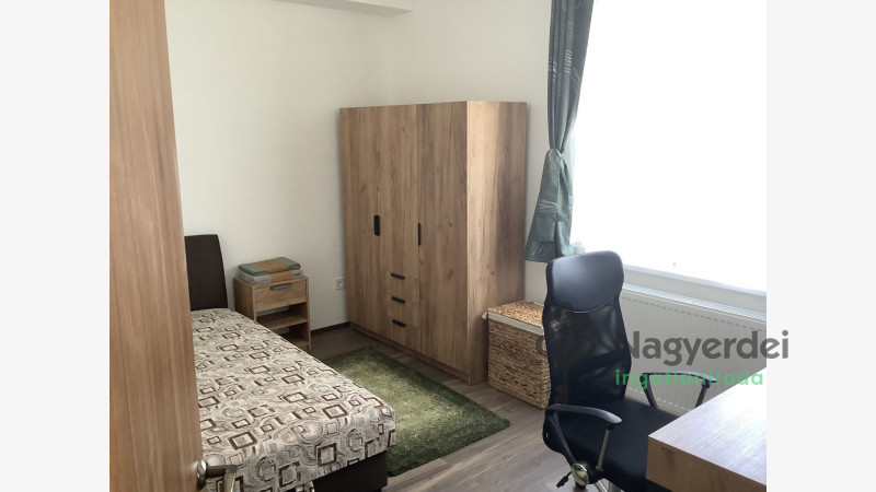 Debrecen, Egyetemváros, Lakás, tégla lakás  