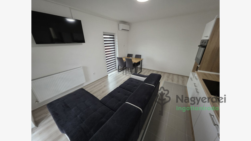 Debrecen, Sámsonikert, Lakás, tégla lakás  