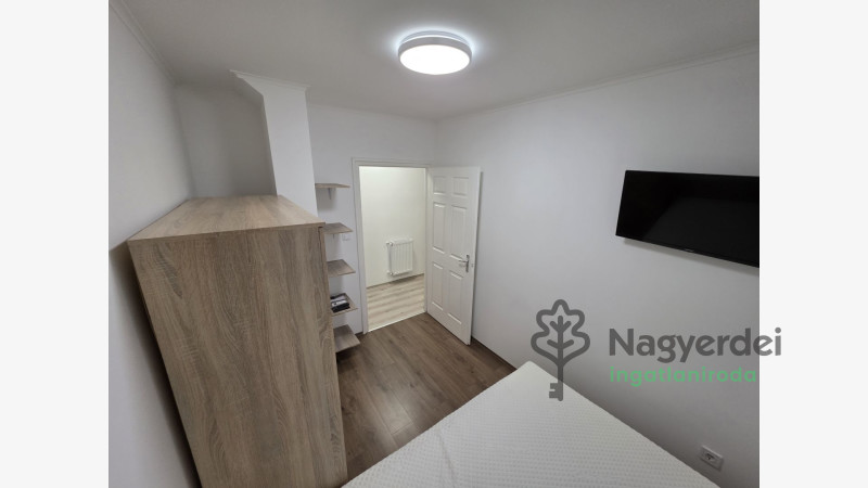 Debrecen, Sámsonikert, Lakás, tégla lakás  