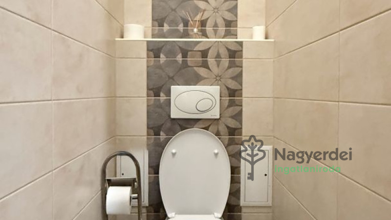 Debrecen, Belváros, Lakás, tégla lakás  