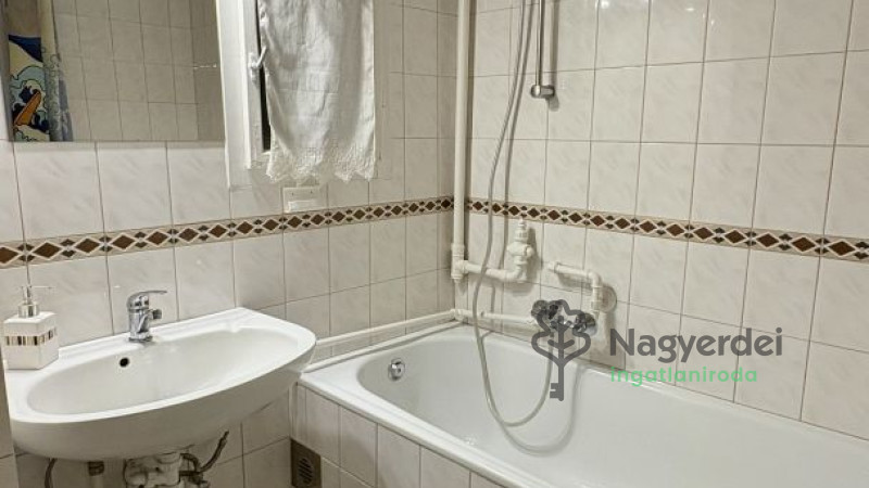 Debrecen, Belváros, Lakás, tégla lakás  