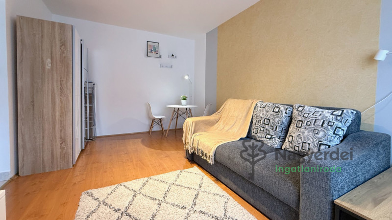 Debrecen, Széchenyikert, Lakás, tégla lakás  