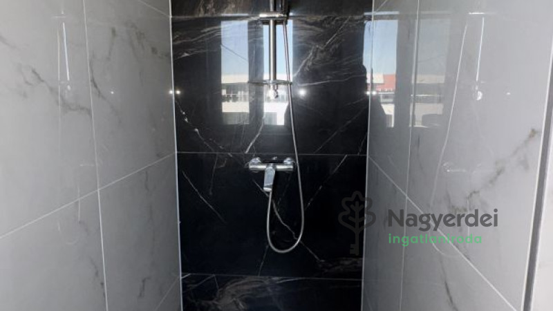 Debrecen, Belváros, Lakás, tégla lakás  