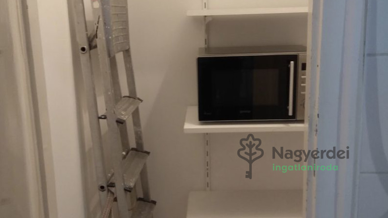 Debrecen, Dobozikert, Lakás, tégla lakás  