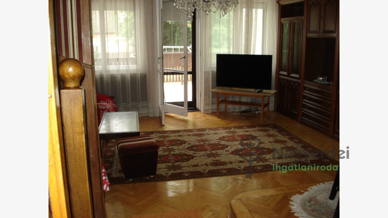 Debrecen, Nagyerdő, Ház, sorház  