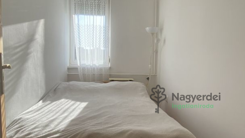 Debrecen, Sestakert, Lakás, tégla lakás  