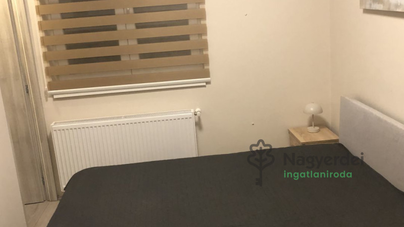 Debrecen, Egyetemváros, Lakás, tégla lakás  