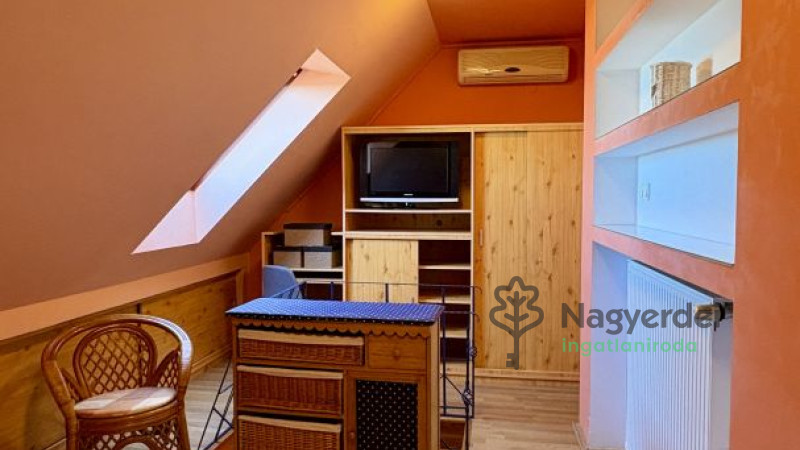 Debrecen, Belváros, Lakás, tégla lakás  